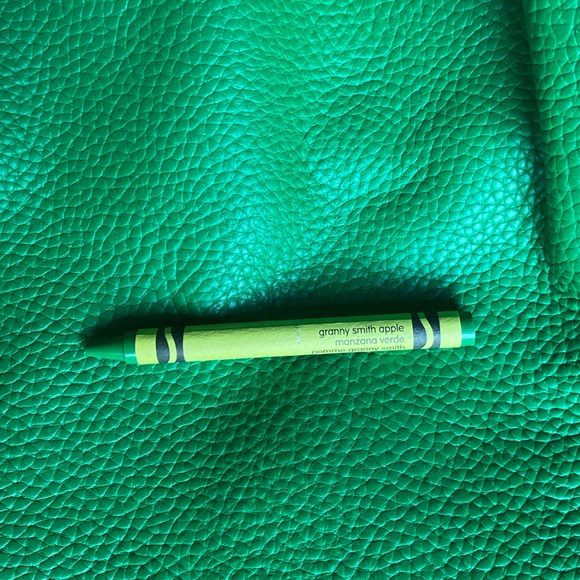 Beck Medium Classic Leather Tote in green - Picture 10 of 11